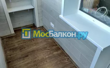 Отделка балкона и лоджии пластиковыми ПВХ панелями в Химках от компании МосБалкон
