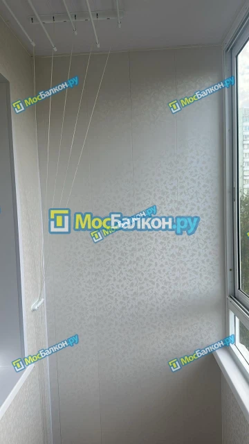Отделка балкона и лоджии пластиковыми ПВХ панелями в Химках от компании МосБалкон
