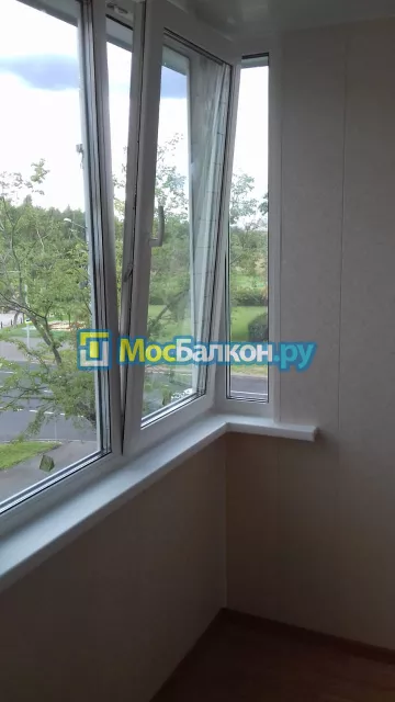 Пластиковое остекление балконов под ключ по доступным ценам в Химках | МосБалкон