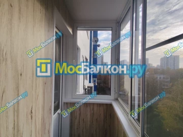 Отделка балкона и лоджии пластиковыми ПВХ панелями в Химках от компании МосБалкон