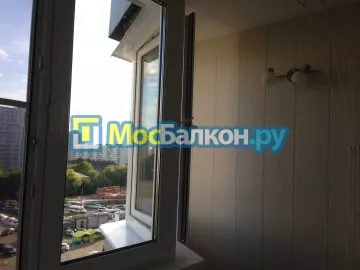 Отделка балкона и лоджии пластиковыми ПВХ панелями в Химках от компании МосБалкон