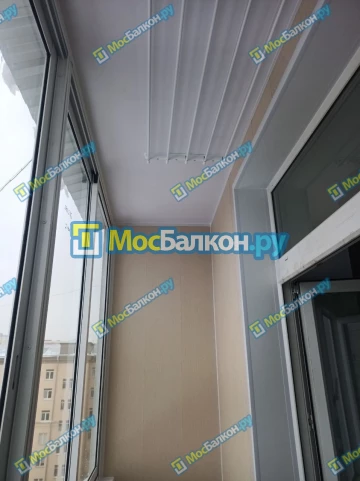 Отделка балкона и лоджии пластиковыми ПВХ панелями в Химках от компании МосБалкон