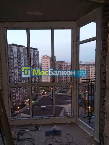 Панорамное остекление заказать под ключ по выгодной цене в Химках от компании МосБалкон