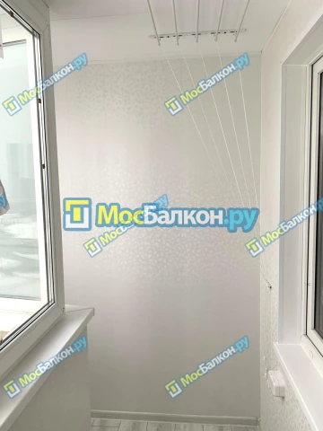 Отделка балкона и лоджии пластиковыми ПВХ панелями в Химках от компании МосБалкон