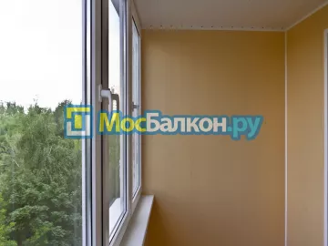 Пластиковое остекление балконов под ключ по доступным ценам в Химках | МосБалкон