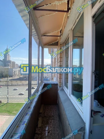 Крыша на балконе в Химках монтаж и ремонт по выгодной цене от МосБалкон