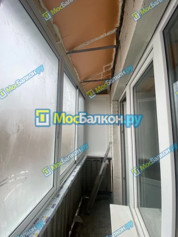 Крыша на балконе в Химках монтаж и ремонт по выгодной цене от МосБалкон