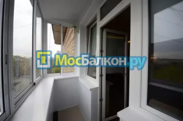 Заказать балкон в Химках цена от 1320 руб | Остекление балконов и лоджий МосБалкон