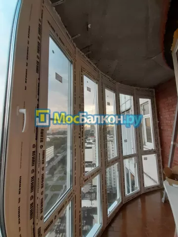 Панорамное остекление заказать под ключ по выгодной цене в Химках от компании МосБалкон